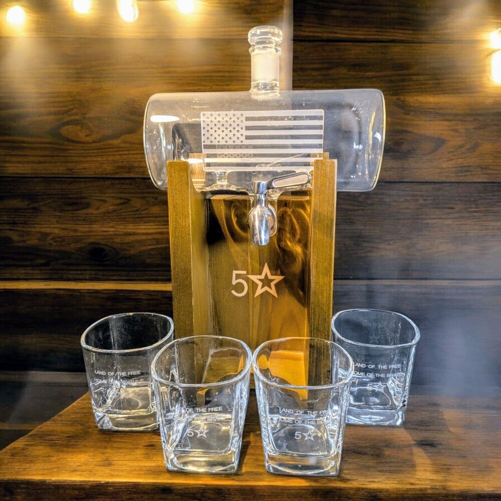 Whiskey Decanter American Flag 1150 ml + 4 Glasses Blown Glass with Wood Stand
